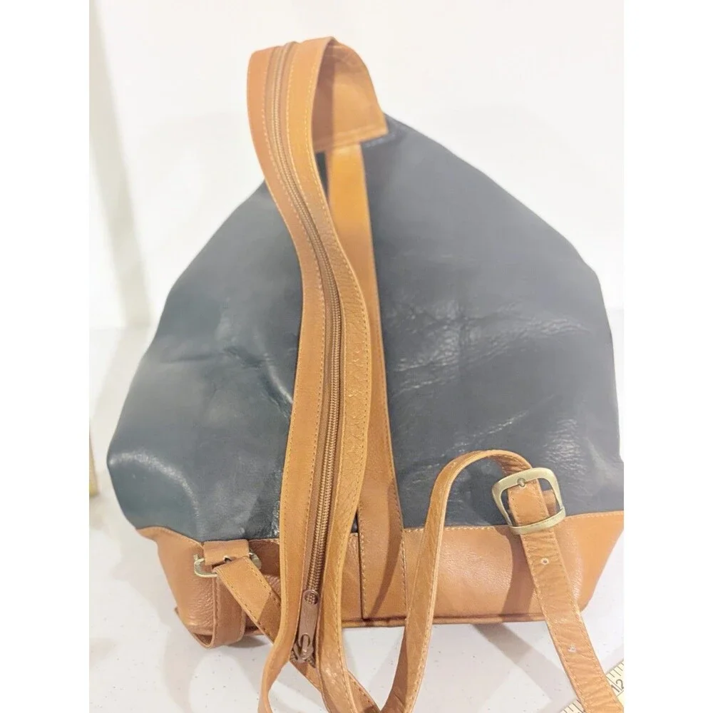 Vintage Valentina style leather Black & Brown Solid Backpack Medium Zip